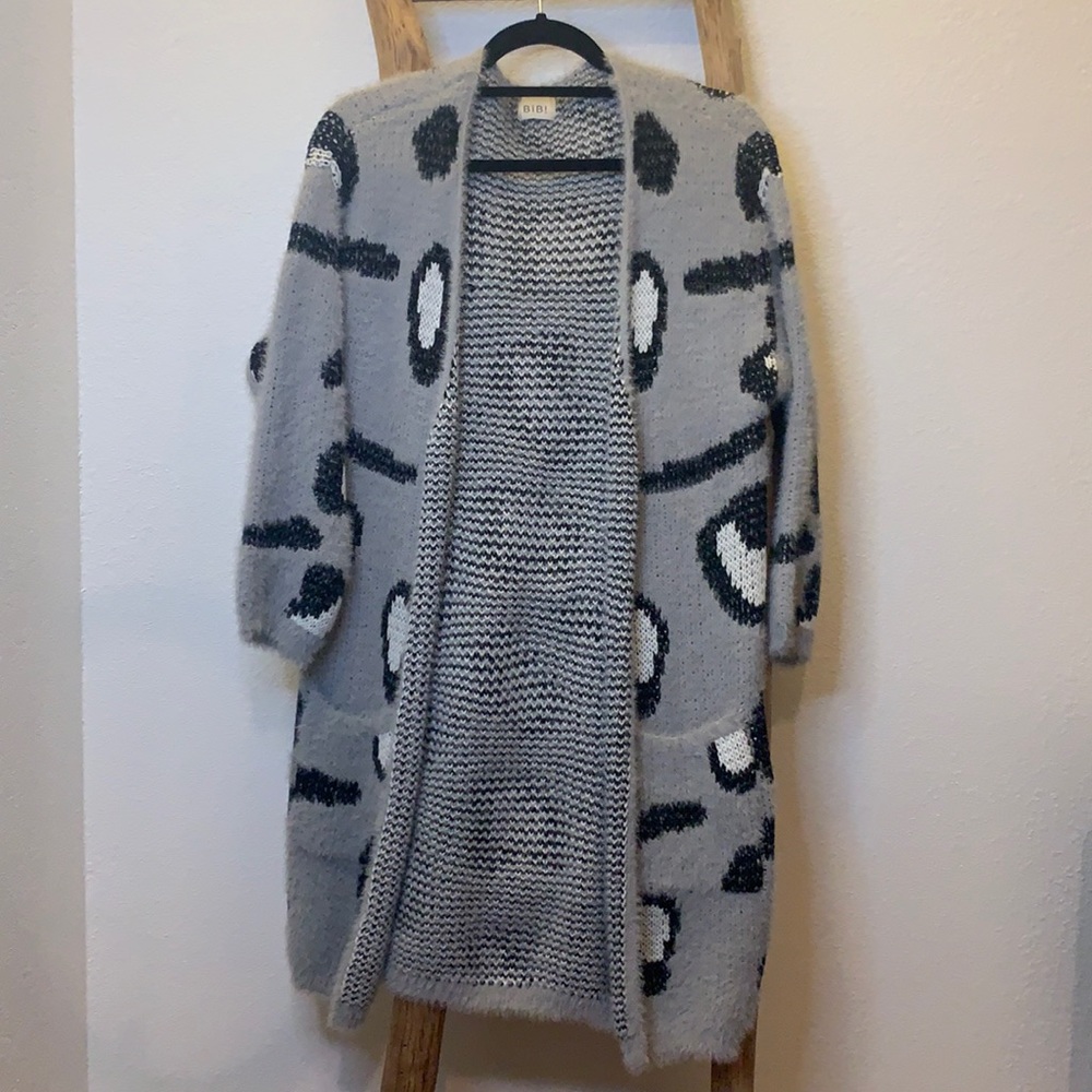 Very soft gray leopard long cardigan